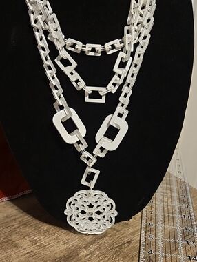 Authentic Rara Avis by Iris Apfel White Resin 3-Strand Chain Necklace